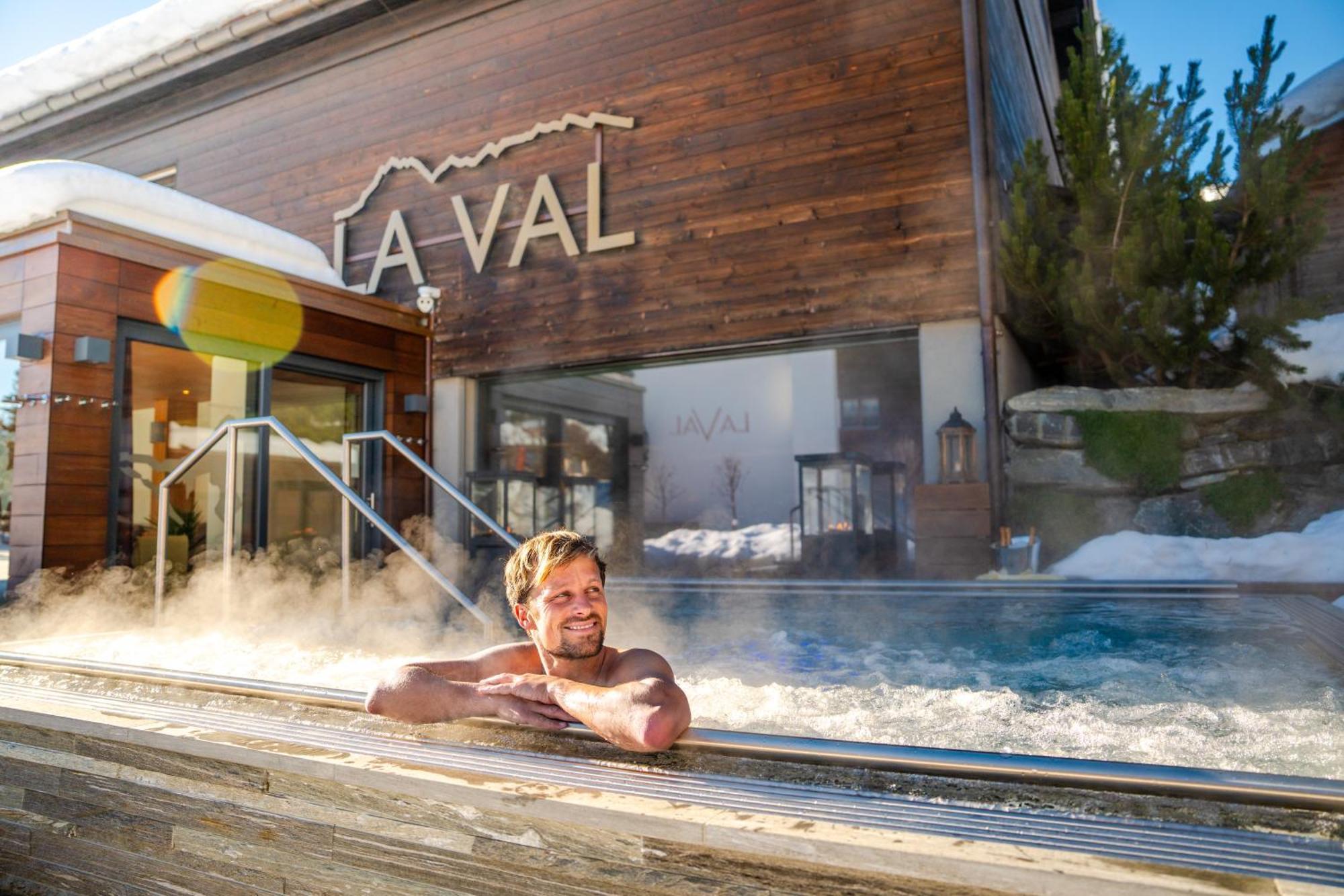 La Val Hotel & Spa บริเกลส์ ภายนอก รูปภาพ