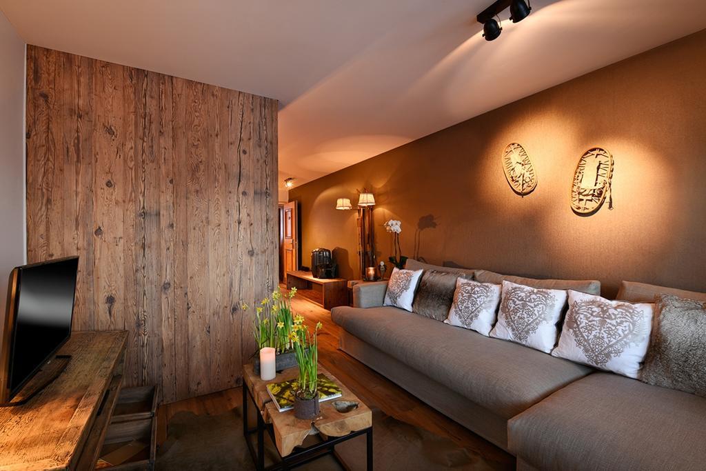 La Val Hotel & Spa บริเกลส์ ภายนอก รูปภาพ
